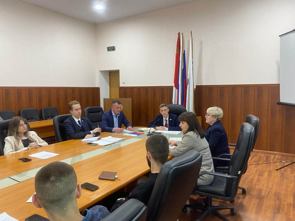 Заседание Молодежного парламента