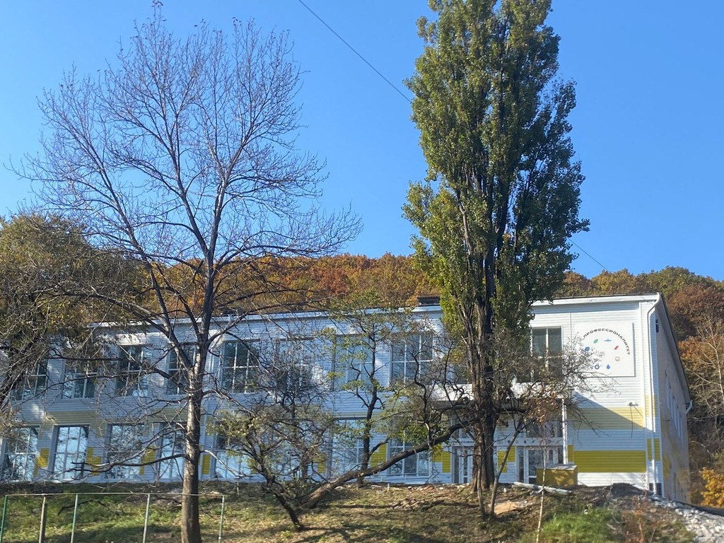 Общественные наблюдатели проинспектировали ход  ремонта в Находкинском государственном гуманитарно-политехническом колледже