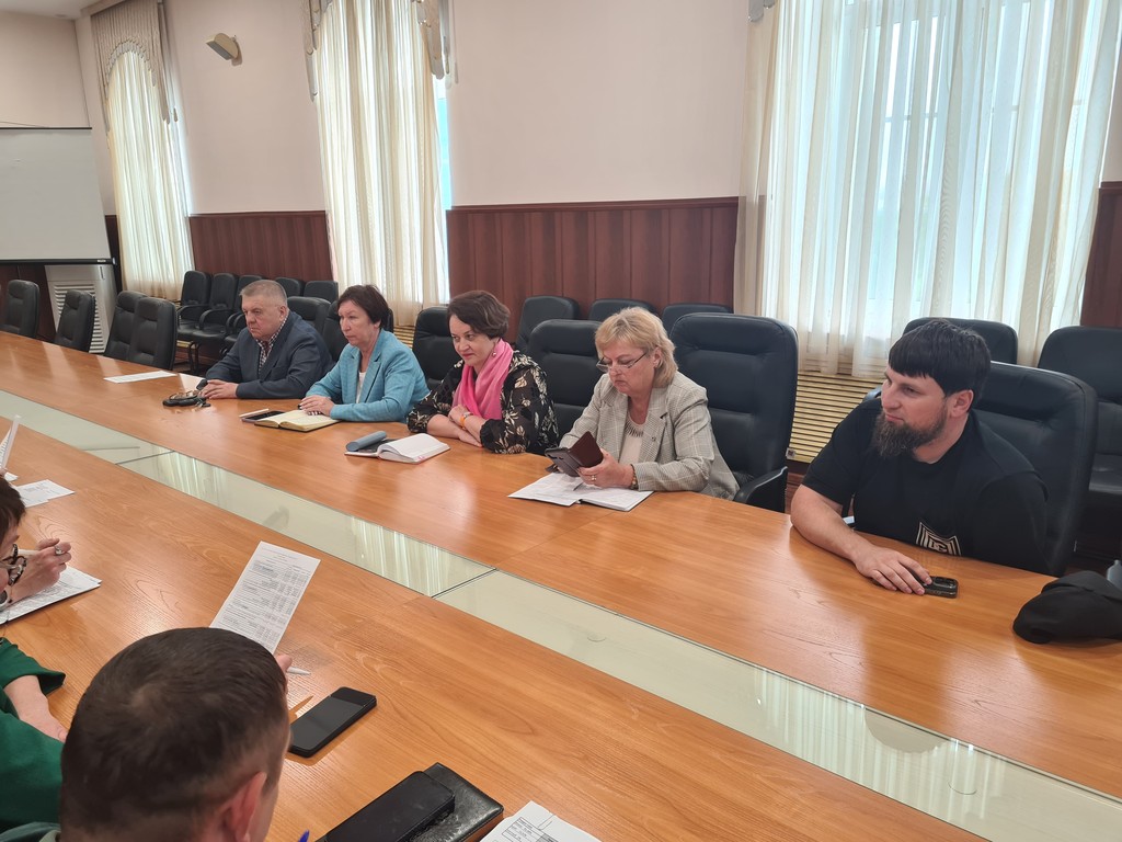 В Думе прошли заседания депутатских комиссий