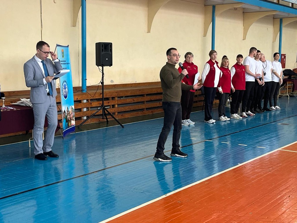 Крепкая семья