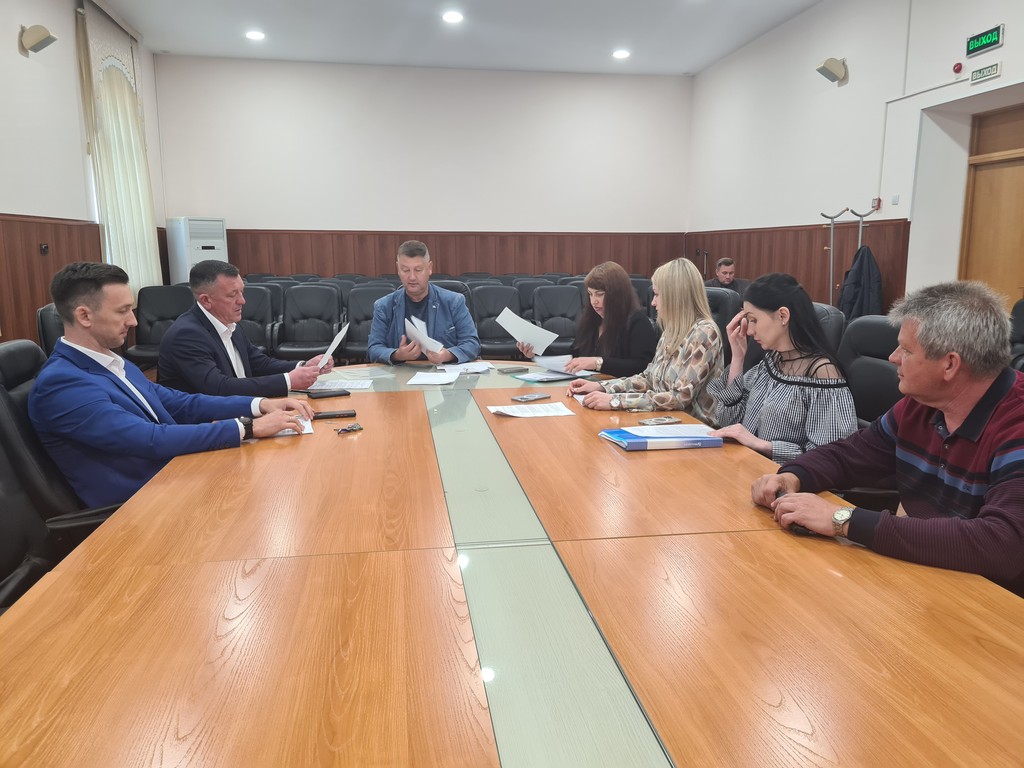 Заседания постоянных депутатских комиссий состоялись на этой неделе