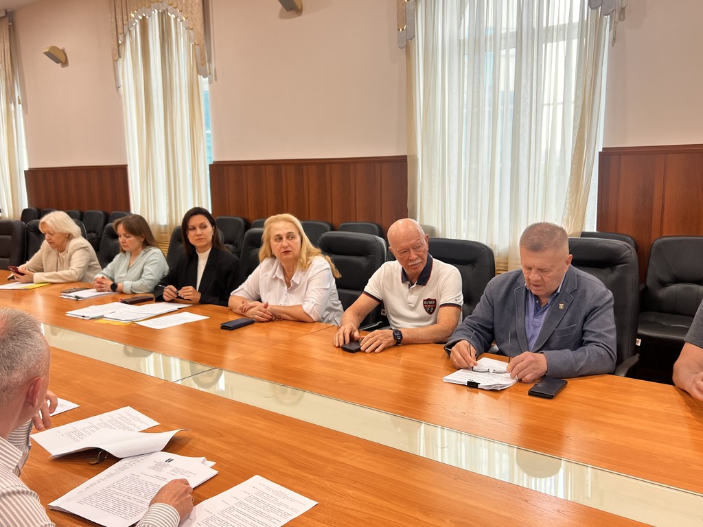 В Думе состоялись заседания постоянных депутатских комиссий
