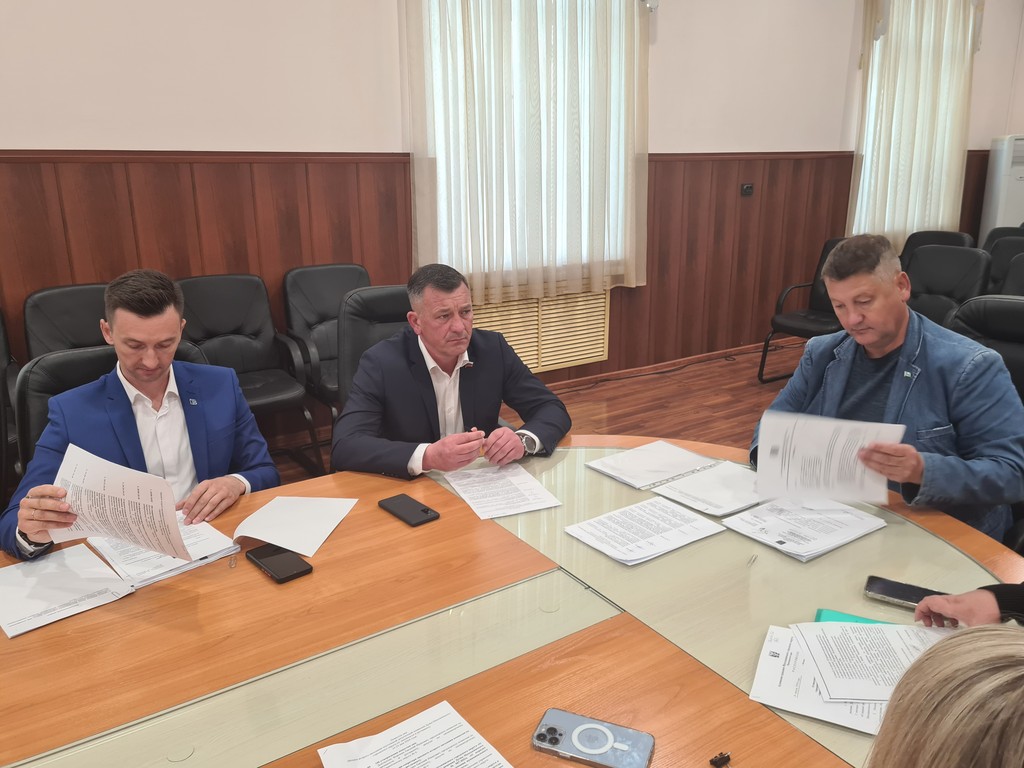 Заседания постоянных депутатских комиссий состоялись на этой неделе