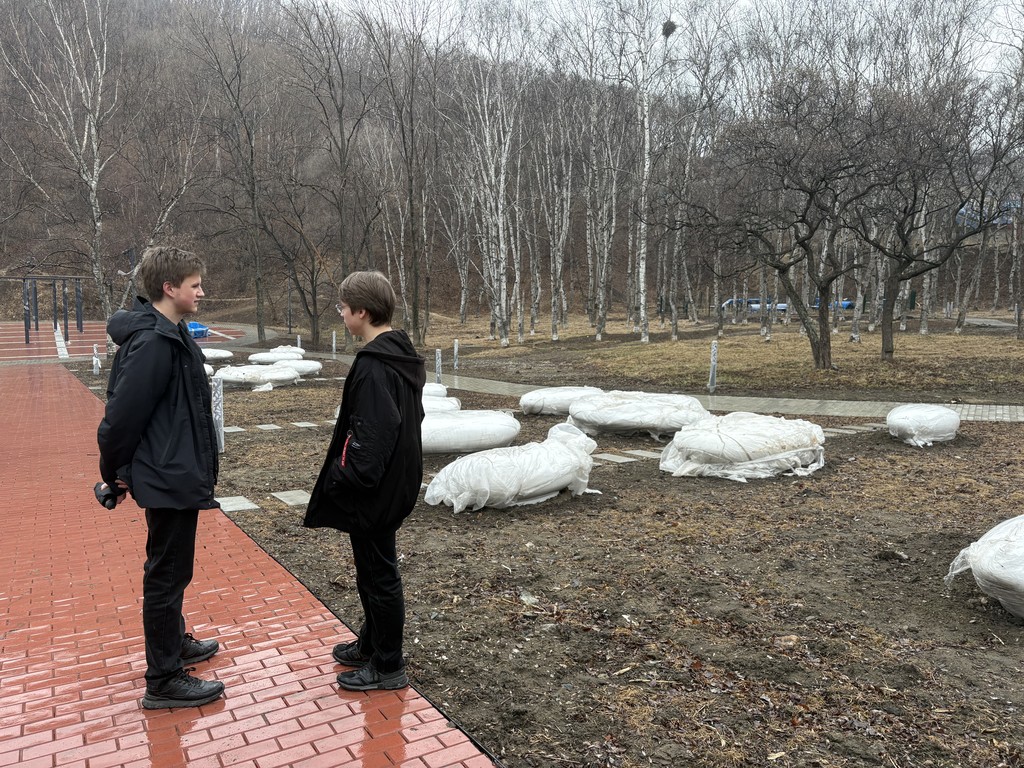 Молодые парламентарии продолжают активно участвовать в жизни города!