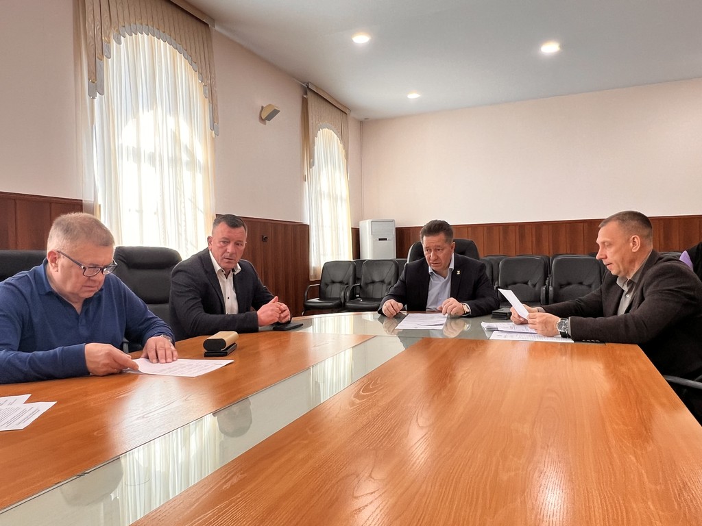 Заседания постоянных депутатских комиссий состоялись на этой неделе