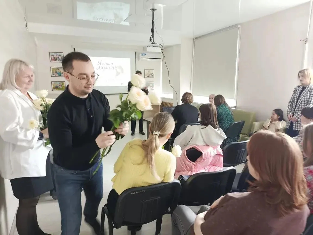 Поздравление с праздником будущих мам